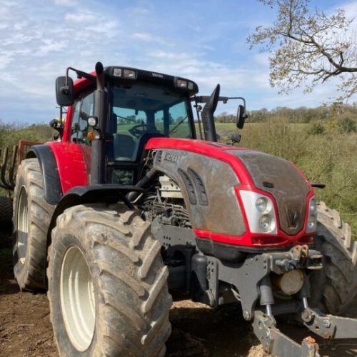 Finistere Bois Elagueur A Landerneau Valtra T183